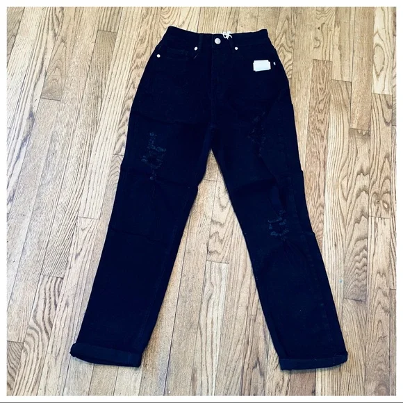 44 Boho Favorite Best Fitting Black Distressed Skinny Jeans - Picture 5 of 6